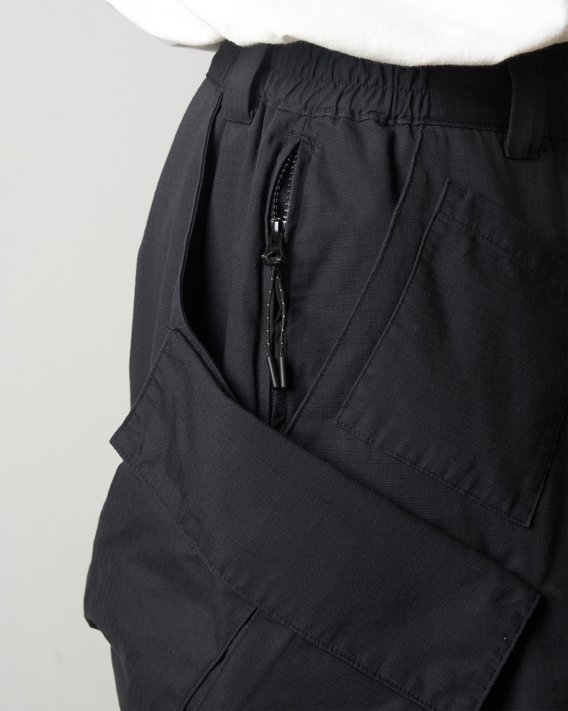 Big Pocket In Pockets Ripstop Cargo Shorts - Black