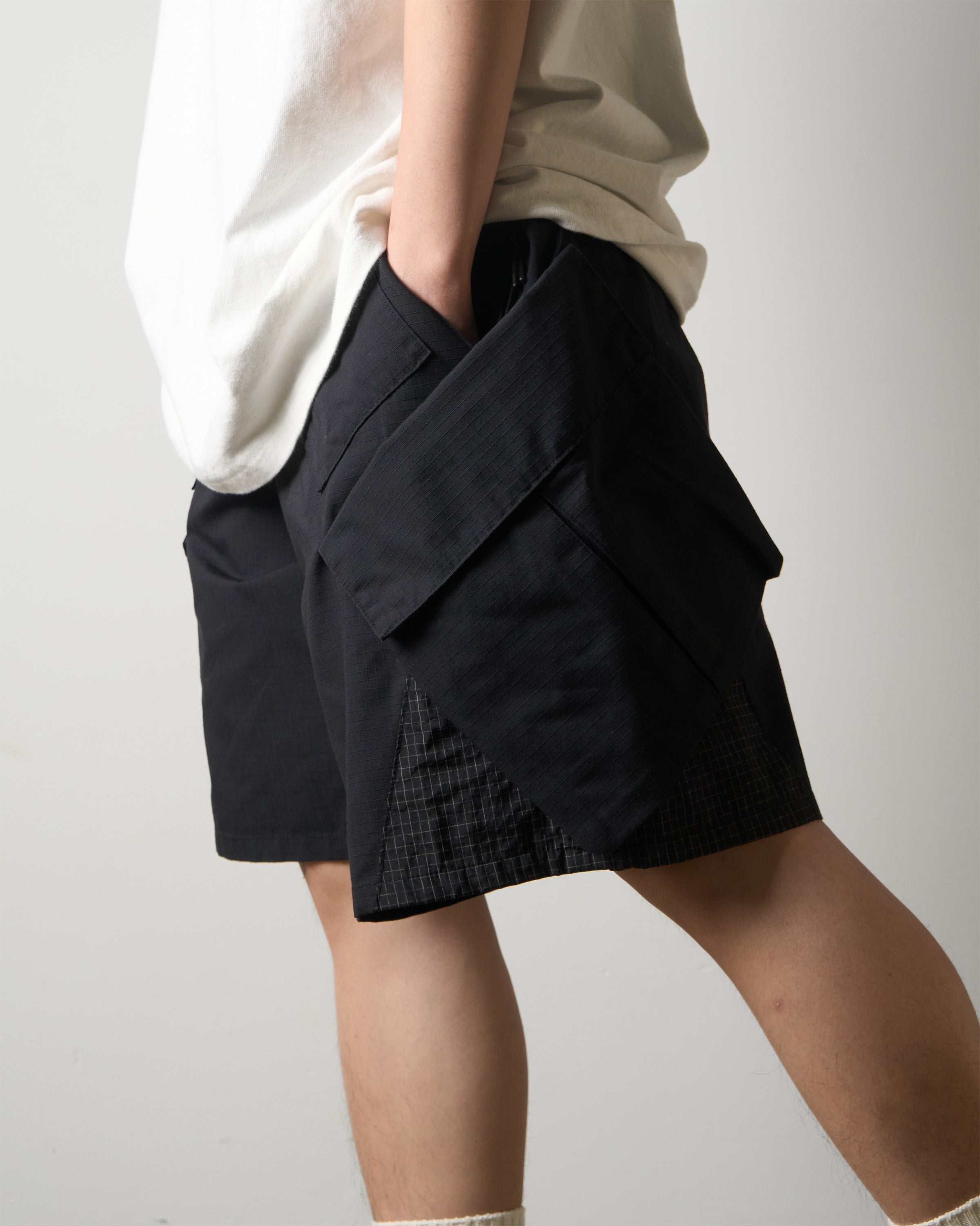 Big Pocket In Pockets Ripstop Cargo Shorts - Black