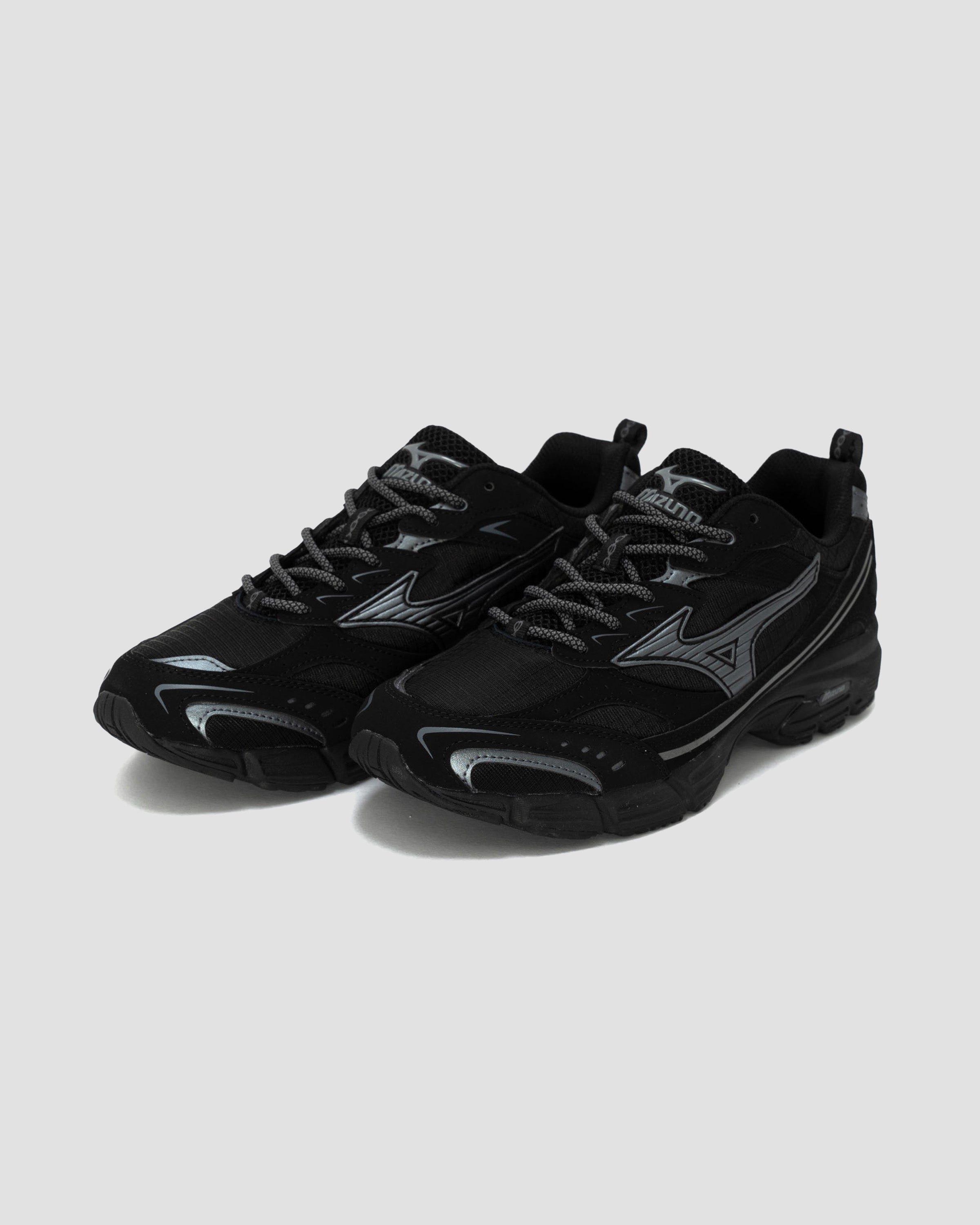 Mizuno MXR Black – LAKH - Main Image