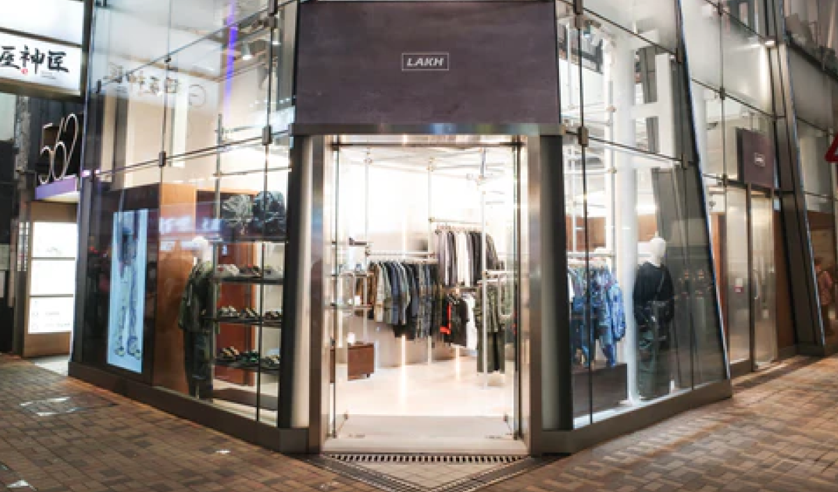 LAKH 562 Store front